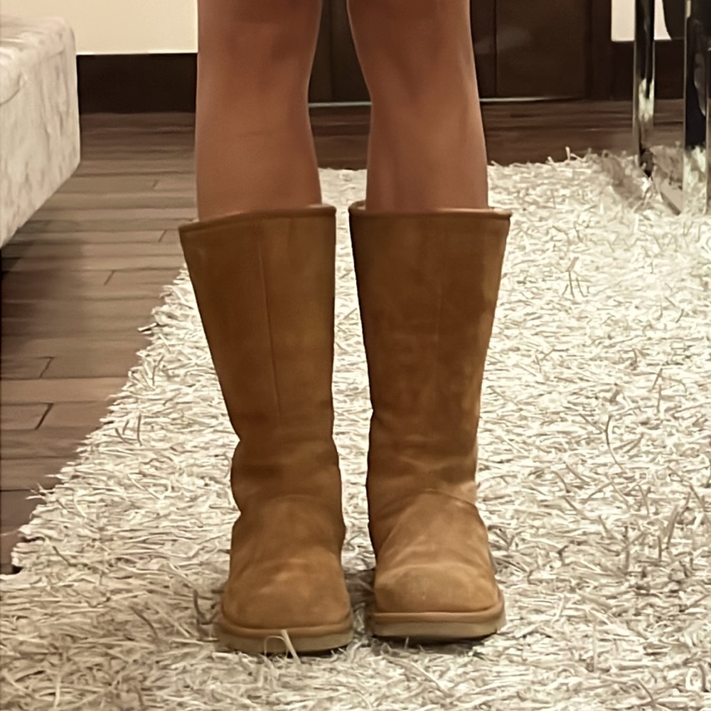 UGG Knightsbridge Boots 5119 Womens
Chestnut Zipper In Back Sheepskin